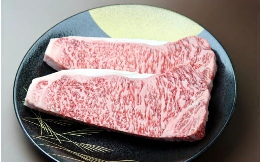 【全3回】美熊野牛 定期便F ＜すき焼きしゃぶしゃぶ用ロース＆赤身モモ肉 800g・切り落とし 800g・サーロインステーキ 300g×2枚＞ 牛肉 肉 ブランド牛 和牛 黒毛和牛 国産牛 すき焼き 