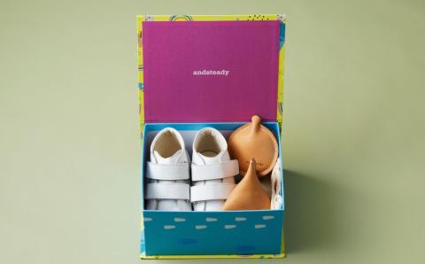 ちいくっく?〈あるく機能が目覚めるくつ〉(サイズ：12.5cm、柄：ちょうちょさん＆イモムシちゃん) 12.5cm