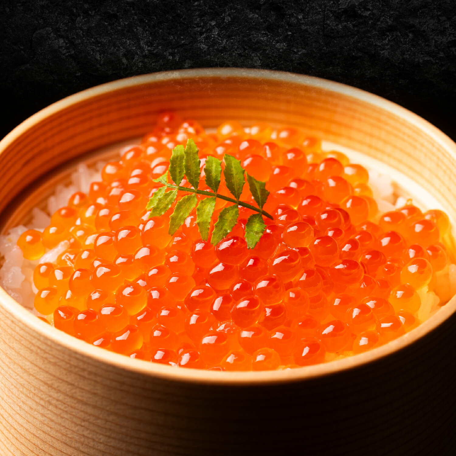 【ふるさと納税】【12月21日決済確定分まで年内配送】 【北海道根室産】＜鮭匠ふじい＞ いくら醤油漬け 50g × 11P ( 小分け ) イクラ 醤油 醤油漬 魚卵 鮭卵 お取り寄せ グルメ 海鮮 北海道 根室市 ふるさと納税 F-42002