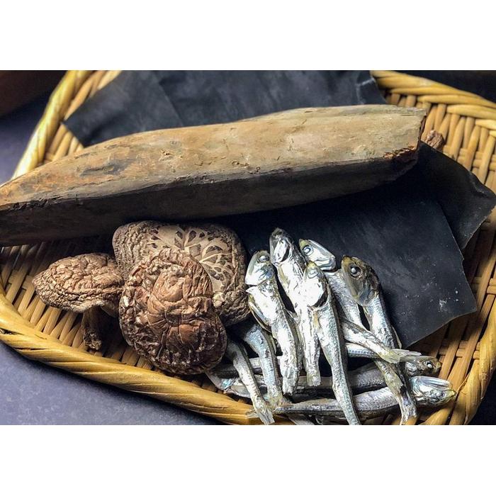 【福岡市】しらに田のだしもつ鍋（2～3人前）