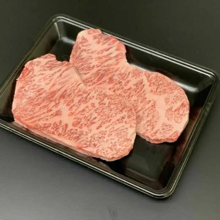 A5等級佐賀牛 サーロインステーキ 計400g（200g×2枚） / 佐賀県 / 株式会社ナチュラルフーズ [41AFAB031]