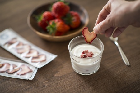 J01　Ichi-Rin 苺禀 ドライいちご