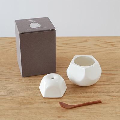 ふるさと納税 清須市 洋梨の形のシュガーポット poire 白　【ttyokzk ceramic design】 |  | 03
