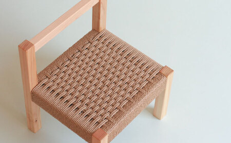 対馬ヒノキ の キッズチェア （ ベージュ ）《対馬市》【家具製作所kiiro】 チェア 椅子 家具 ヒノキ [WAL012] コダワリ家具・椅子・チェア こだわり家具・椅子・チェア おすすめ家具・椅