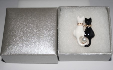 真珠 パール 猫 ブローチ アクセサリー