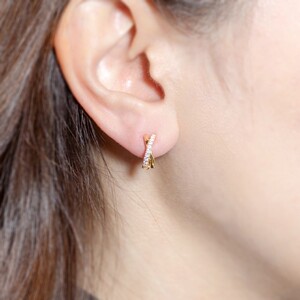 【ジュエリーの街、山梨県甲府市】ダイヤ0.20ct K18ピアリング　LE515Y