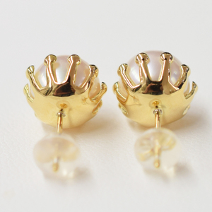 S101-429_あこや真珠 天草 熊本 ピアス ミルククラウン 8mm - 8.5mm 皿 花型 花びら ホワイトピンク