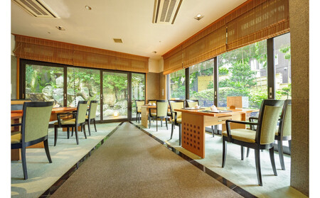 【「加賀料理まほろば」 （金沢白鳥路　ホテル山楽）】ペアディナー食事券 《郷土料理会席》