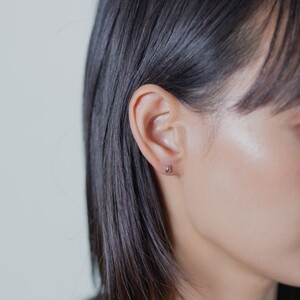 【甲府ジュエリー】Pt900プラチナ　しずくピアス　3×5mm（19702159）