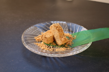 【11月～4月発送】口福 15個入り | 和菓子 わがし 和スイーツ スイーツ 和風スイーツ きなこ きな粉 クルミ くるみ 胡桃 羽二重 はぶたえ 羽二重粉 お菓子 おかし おやつ デザート 縁起 