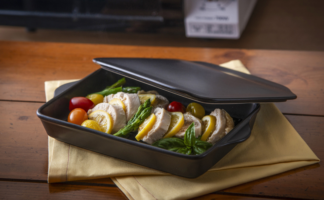 【萬古焼(ばんこやき)】Handmade土鍋 弥生陶園　職人が一つ一つ丁寧に成形し焼き上げる、こだわりの逸品　土鍋の国内生産80％のシェアを誇る伝統の萬古焼　TS-802 グリラー（ウィング）（黒釉）