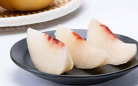 【先行予約】 しっかりした果肉と果汁たっぷりの岡山の白桃 ・ 恵白 1.5kg箱（約4個～6個） 【2025年9月上旬～2025年9月下旬発送予定】 ／ 桃 もも モモ はくとう めぐみはく 千曲白鳳