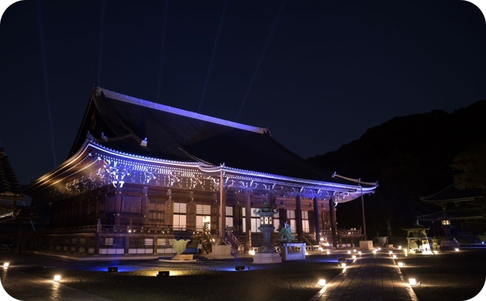 
            知恩院 春のライトアップ2026 ※寄附金は文化財保護に使途を限定しています。
          