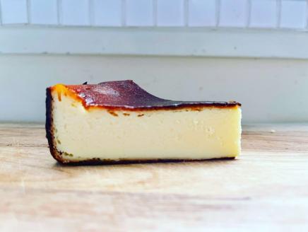 バスクチーズケーキ（ホール）◇_EJ03　※離島への配送不可