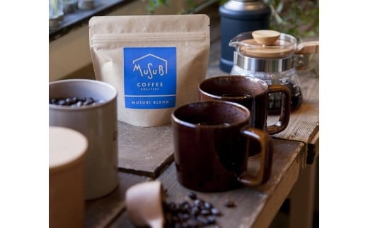 【珈琲豆】自家焙煎珈琲 ムスビコーヒー オリジナルブレンド飲み比べセット【豆】アウトドア 3種 200g×3 高級豆 のみもの 飲料 コーヒー 豆 深煎り アウトドア キャンプ 飲みやすい お取り寄せ 飲料 飲み物 ドリンク 送料無料 渋み 深み 酸味 珈琲 coffee かふぇ カフェラテ コーヒー ゼリー Black ブラックコーヒー 焙煎 ご自宅用 静岡 県 牧之原