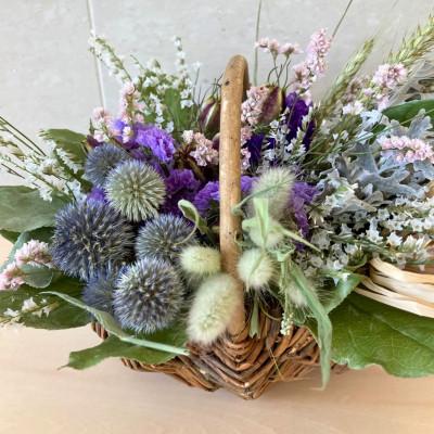 ふるさと納税 茅野市 信州八ヶ岳の麓から贈るドライフラワーアレンジメントM(パープル) |  | 01