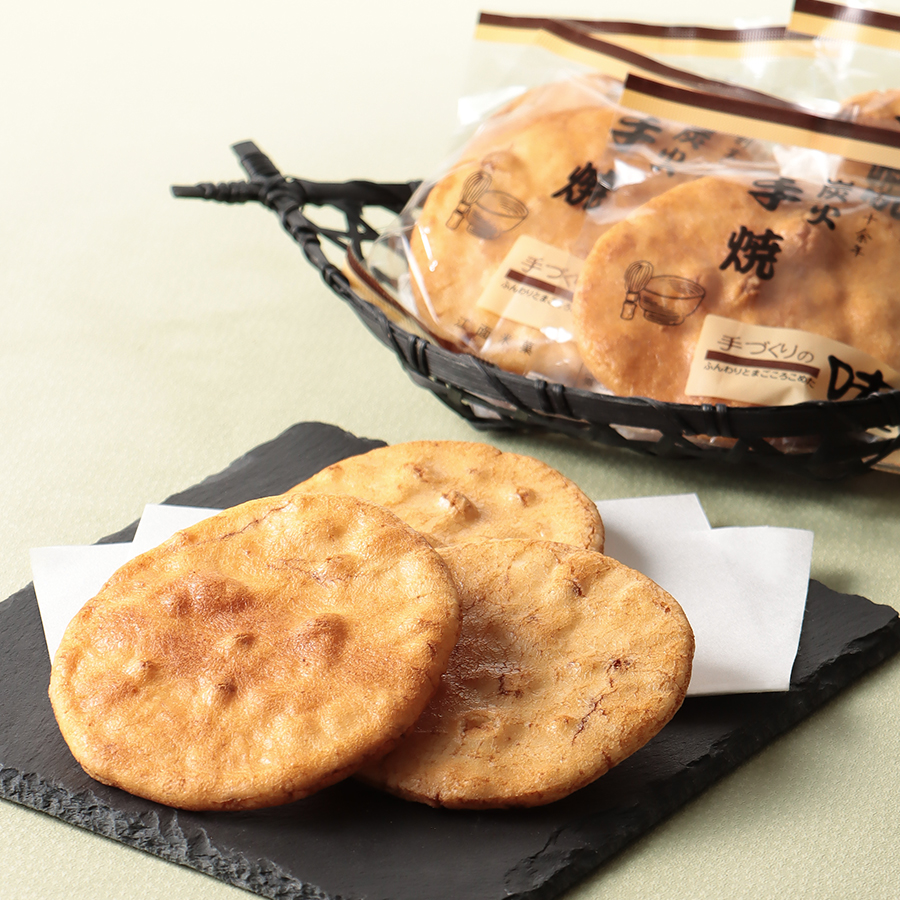 ＜江面米菓製造本舗＞炭火手焼きせんべい（しょうゆ100枚入り）