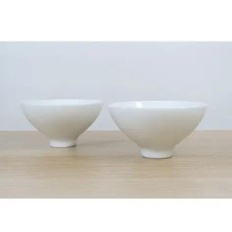 有田焼 李荘窯 白磁 ペア茶碗【三光堂】組茶碗 夫婦茶碗 ご飯茶碗 飯碗 茶碗 ちゃわん 白い 器 ホワイト モダン シンプル 新婚祝い ギフト A24-216