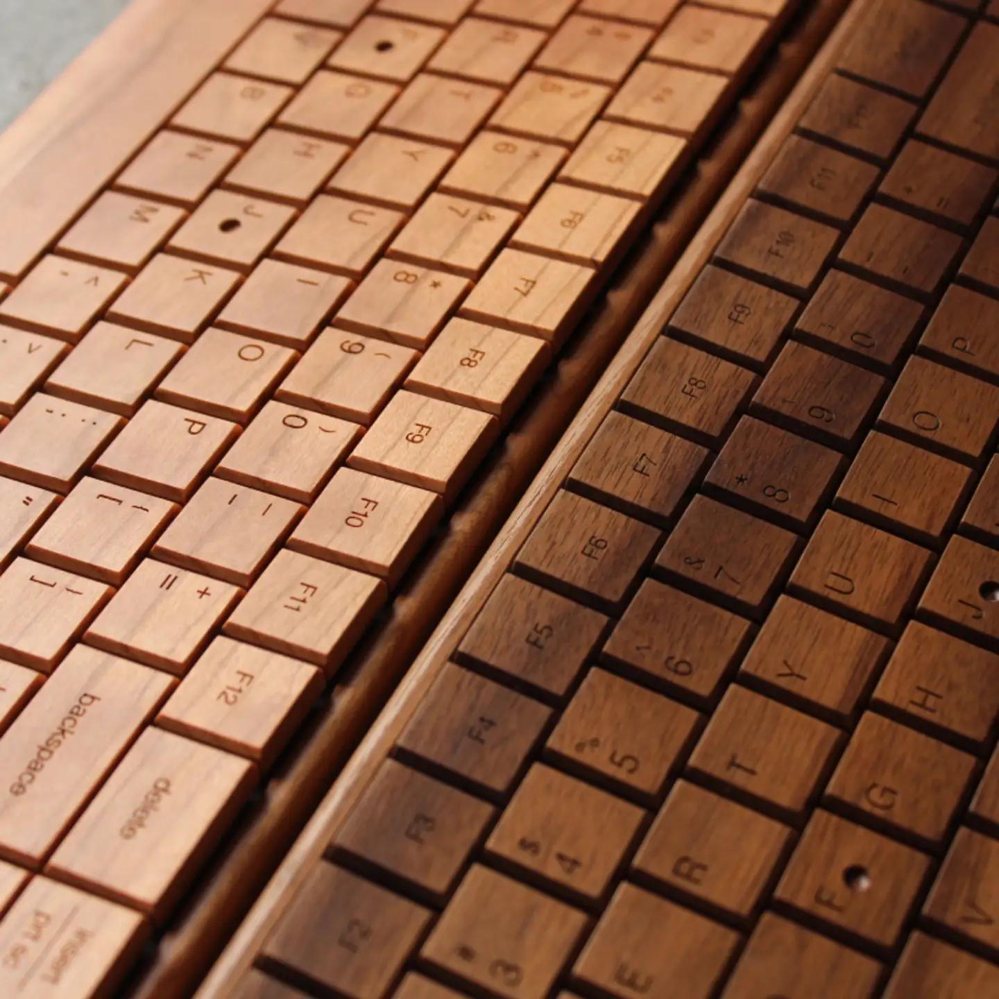 【Hacoa】無機質なパソコン周りに温もりをプラスする木製キーボード チェリー「Full Ki-Board Wireless」