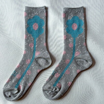 【ふるさと納税】【ezu】flower jacquard socks / グレー◆靴下◆おしゃれ◆立体感【1643665】