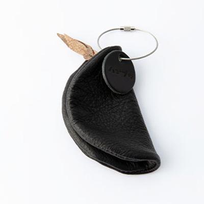 ふるさと納税 高森町 市田柿デザイン鹿革キーケース/ブラック |  | 01