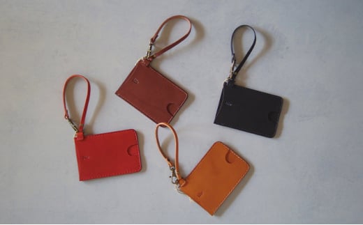 【坂田典子の革小物】 使い込むほどに味わい深くなる、革のパスケース（キャメル） [№5299-7007]0020