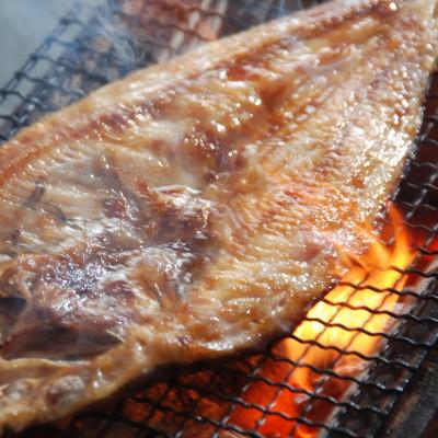 ふるさと納税 北見市 【毎月定期便】無添加お刺身帆立と開きほっけ全6回 |  | 03