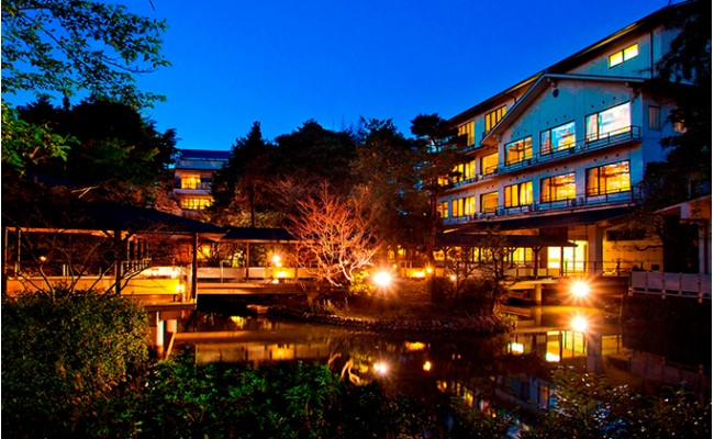 
[№5784-0179]辰口温泉まつさき本館「桃山庵 侘助の間」ペアー宿泊券
