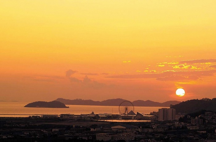 窓辺の夕景（全ての客室から眺望頂けます）