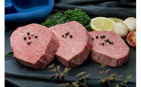 ｊ－２　肉の定期便　極選佐賀牛を毎月１２回お届け