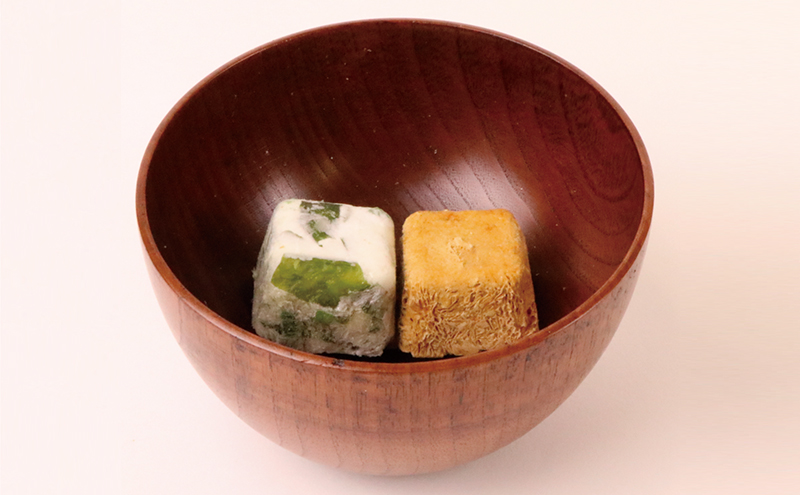 みそ汁 『しあわせいっぱい』 フリーズドライおみそ汁 海峡で育ったわかめのおみそ汁 10食 味噌汁 わかめ 鳴門海峡 肉厚 生わかめ ぷりぷり シンプル 焼津産 鰹節 弁当 ギフト 三田市 兵庫県