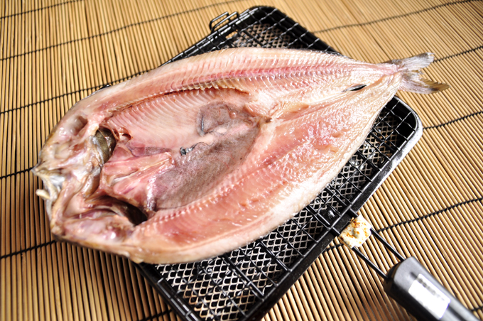 大島水産の「でっかい干物詰合せ」