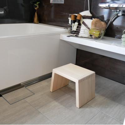 ふるさと納税 那須塩原市 とちぎ桧のお風呂いす(大中小セット) |  | 01