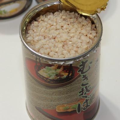 ふるさと納税 酒田市 【酒田の郷土料理】むきそば・たれ(大)4缶箱入りセット　そばの実100% |  | 02