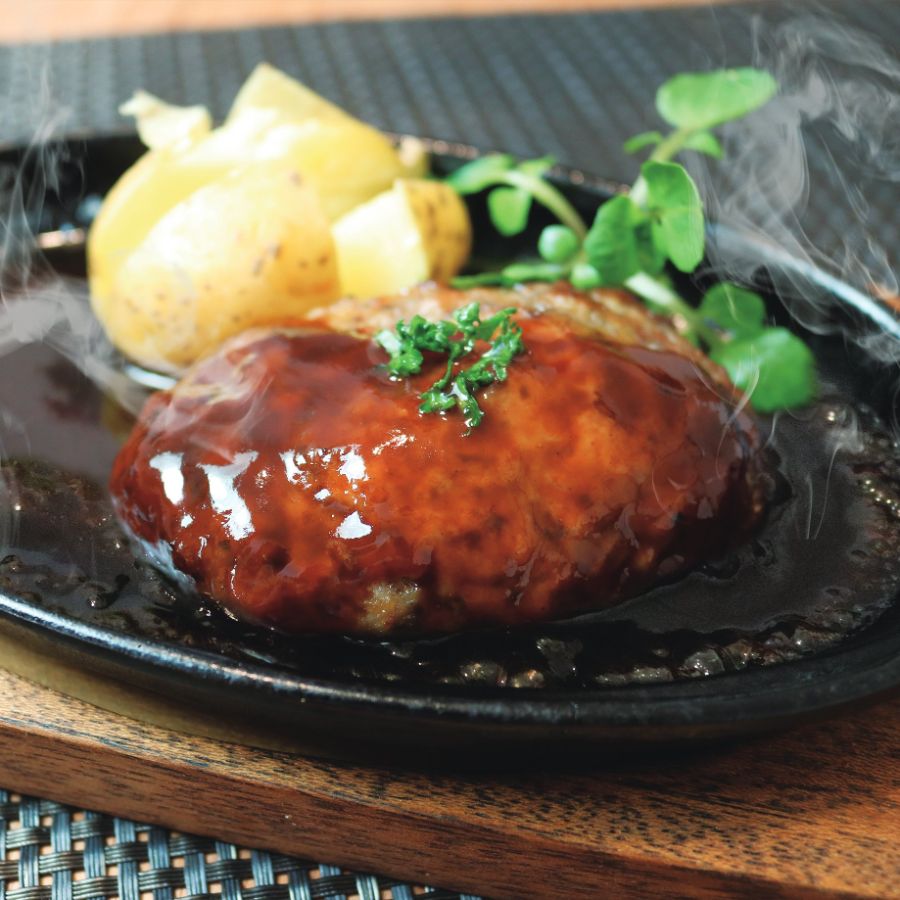 ＜牛肉商　徳志満＞近江牛100％ハンバーグ120ｇ×８個