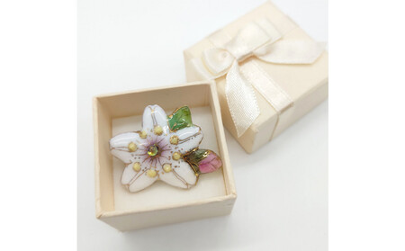 金彩無線七宝焼　桜のタックピンブローチ(ピンバッジ)　[西宮100周年ラベル]