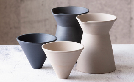 コーヒードリッパーセット　白練（コーヒー器具：ドリッパー、サーバー、真鍮台一式）南景製陶園【コーヒー 珈琲 ドリッパー キッチン用品 キッチン雑貨 食器 ギフト 三重県 三重 四日市市 四日市 四日市