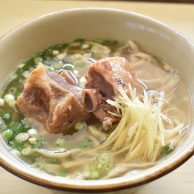 ふるさと納税 嘉手納町 【郷土の伝統の味】自家製麺　沖縄そばミックス8食セット(三枚肉そば×4、ソーキそば×4) |  | 02