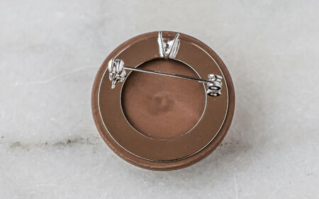 ペガサス ブローチ＆ペンダントトップ　グレー / ペンダント ネックレス ブローチ アクセサリー ギフト 贈り物 / 瀬戸市 / 陶華[BBCD016]