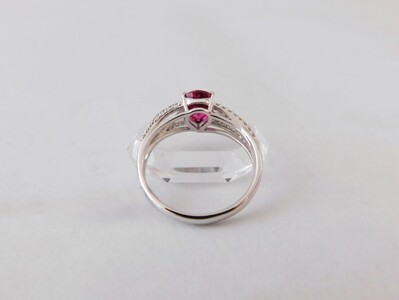 【一点もの】Pt900　NNルビー（1.05ct）ダイヤモンドリング　K48　K06089-H
