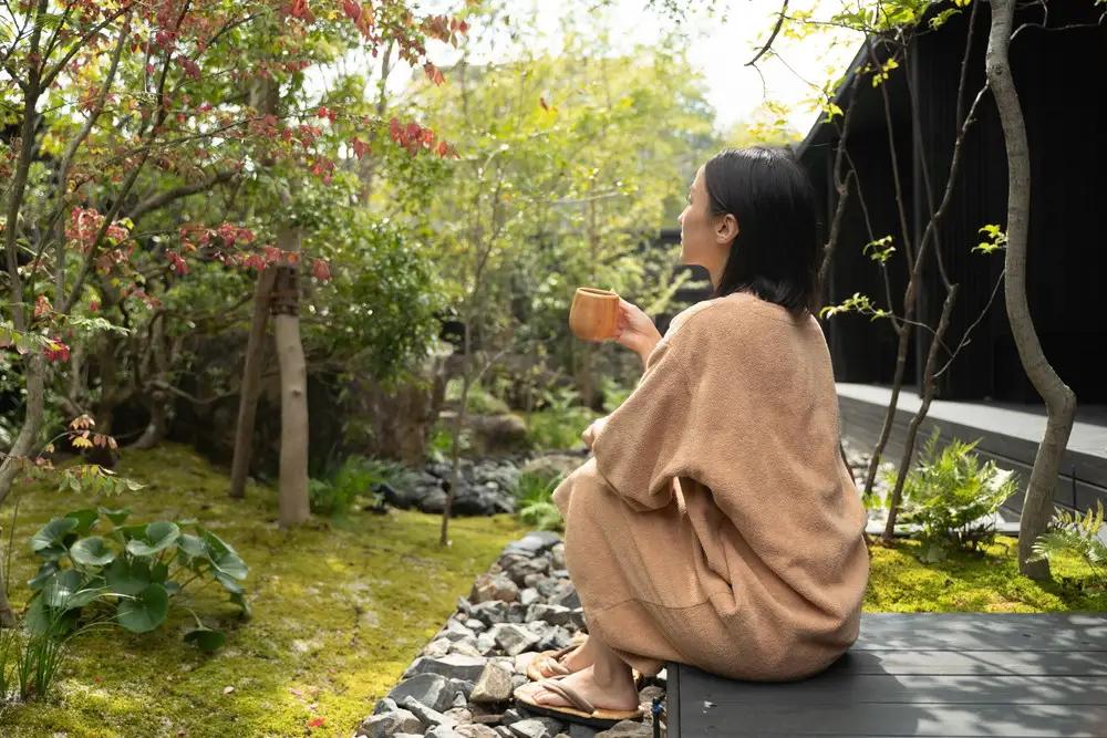 【温活サロンAlivio】庭園を望む個室 自然発酵熱による酵素浴体験 3回分チケット| 酵素浴 酵素風呂 温浴 温活 血行促進 肩こり 疲労回復 ご褒美 温活リゾート デトックス リラクゼーション リ