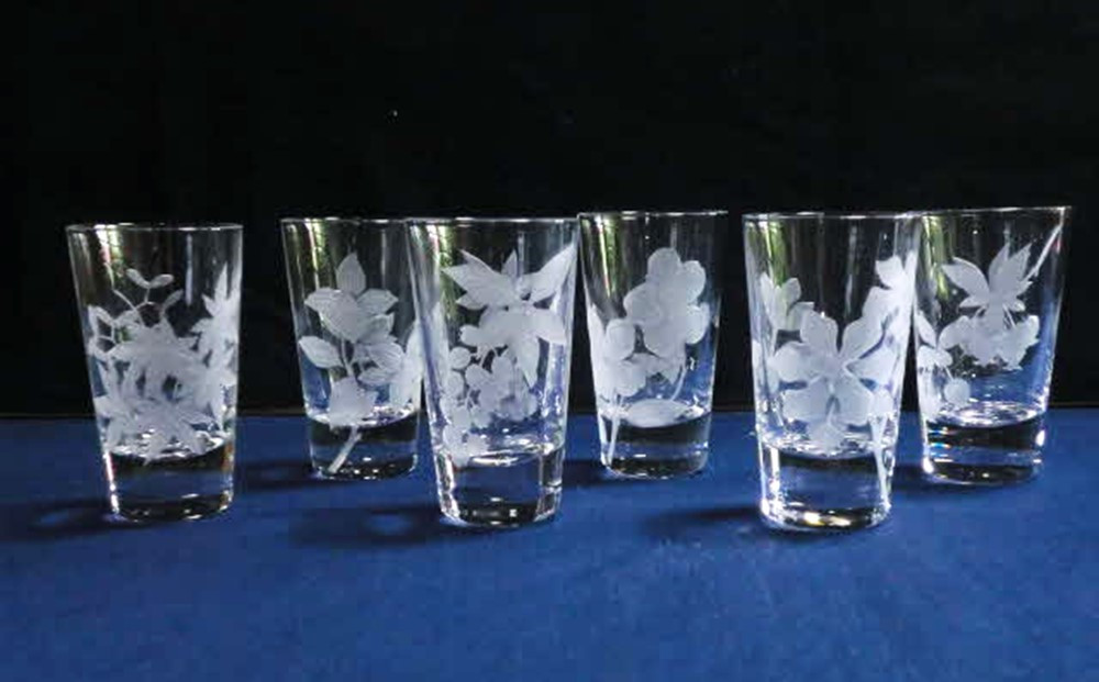 
                  里山の花宴 広口酒ぐらす(6個入)【お酒 グラス クリスタルガラス 桐箱入り どうだんつつじ あせび 楓 くちなし やまぼうし さざんか】K024084
                