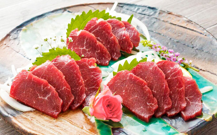 【全3回定期便】国産 上赤身馬刺し 200g 【山都町（阿蘇牧場）】 [YDF079]