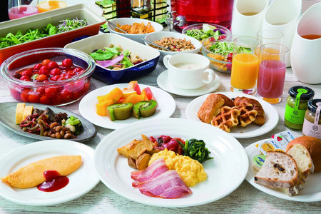 びわ湖大津プリンスホテル スカイフロア スイートルーム ペア宿泊券 ( 朝食付 )