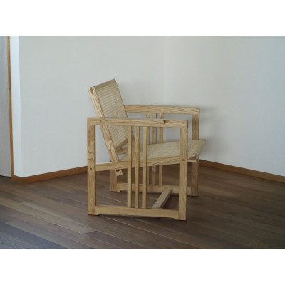 【UMEBACHI FURNITURE】 ラタンのイージーチェア　国産クリ材　籐張 【申込後生産】【1455864】