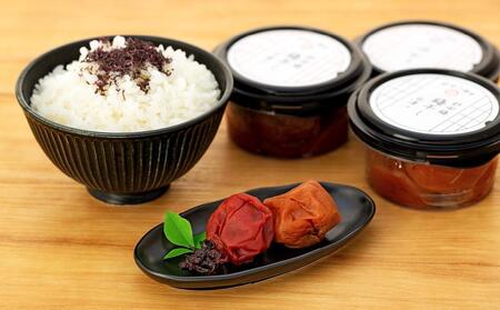 杉田梅干ししそ漬け1個 と杉田梅干し白漬け1個、赤しそふりかけ1個の詰め合わせ AFE0002