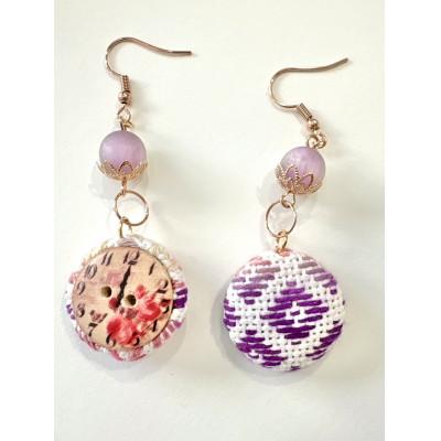 ふるさと納税 青森市 手作りの一点物 つがるこぎん刺しピアス |  | 02