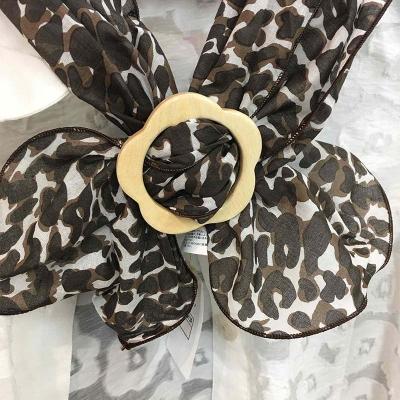 ふるさと納税 釧路市 天然木のストールリング 小花(白色)母の日 プレゼント 敬老の 日ギフト 雑貨 F4F-7996 |  | 02