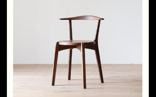 
天然木チェア 椅子 ダイニング スタッキング / ウォールナット材 または オーク材 【HIRASHIMA AGILE Side Chair wood】 受注生産
