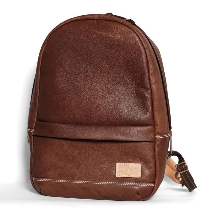 【ふるさと納税】天神ワークス バックパックBP01【4種類（DARK BROWN/OLIVE/BURGUNDY/RED）の中から選択可能】【かばん ファッション 人気 おすすめ 】 | かばん ファッション 人気 おすすめ 送料無料